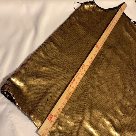 Gilli Size Medium NWT gold/black sequined cocktail dress - Picture 7 of 8